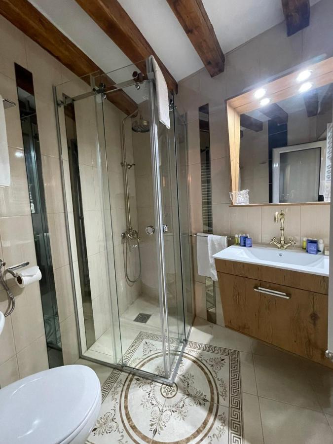 Garni Hotel Oblacinsko Jezero Oblacina Luaran gambar