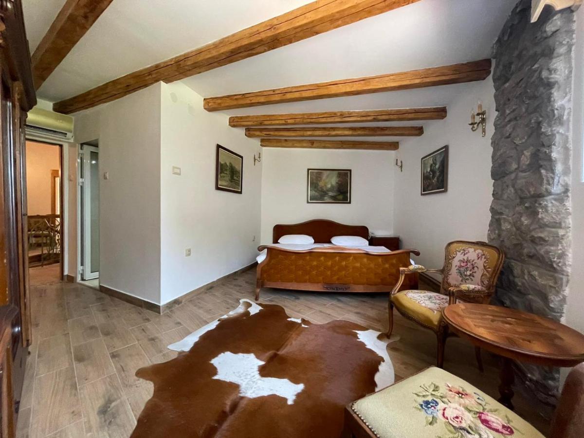 Garni Hotel Oblacinsko Jezero Oblacina Luaran gambar