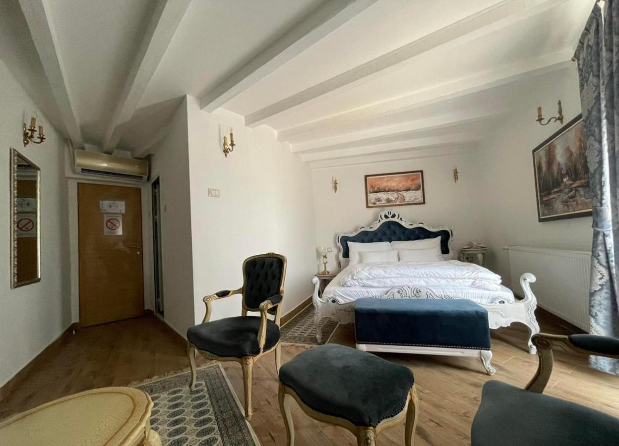 Garni Hotel Oblacinsko Jezero Oblacina Luaran gambar