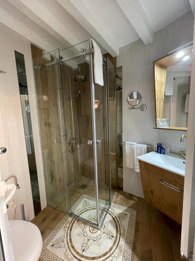 Garni Hotel Oblacinsko Jezero Oblacina Luaran gambar