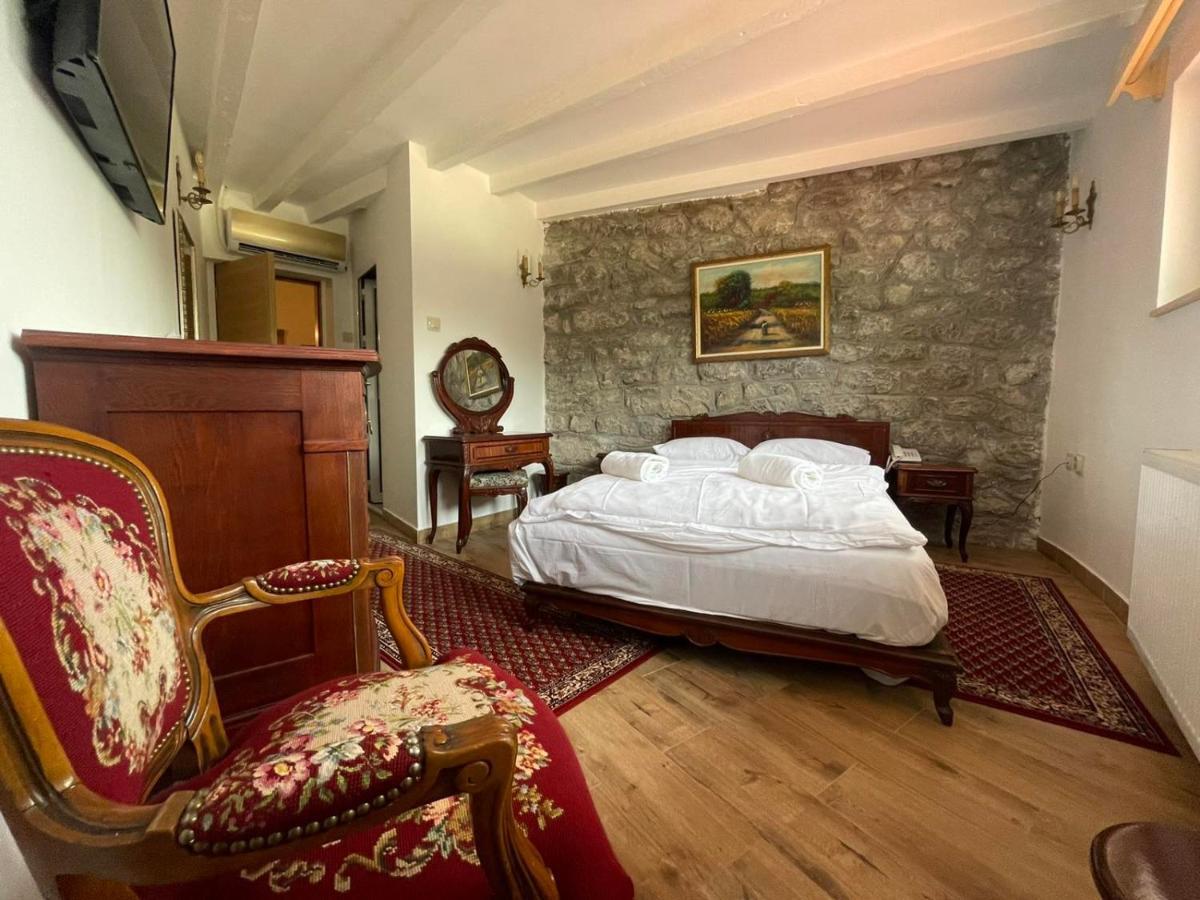 Garni Hotel Oblacinsko Jezero Oblacina Luaran gambar